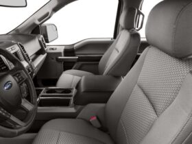 Clean Ford F150 Cloth Seats